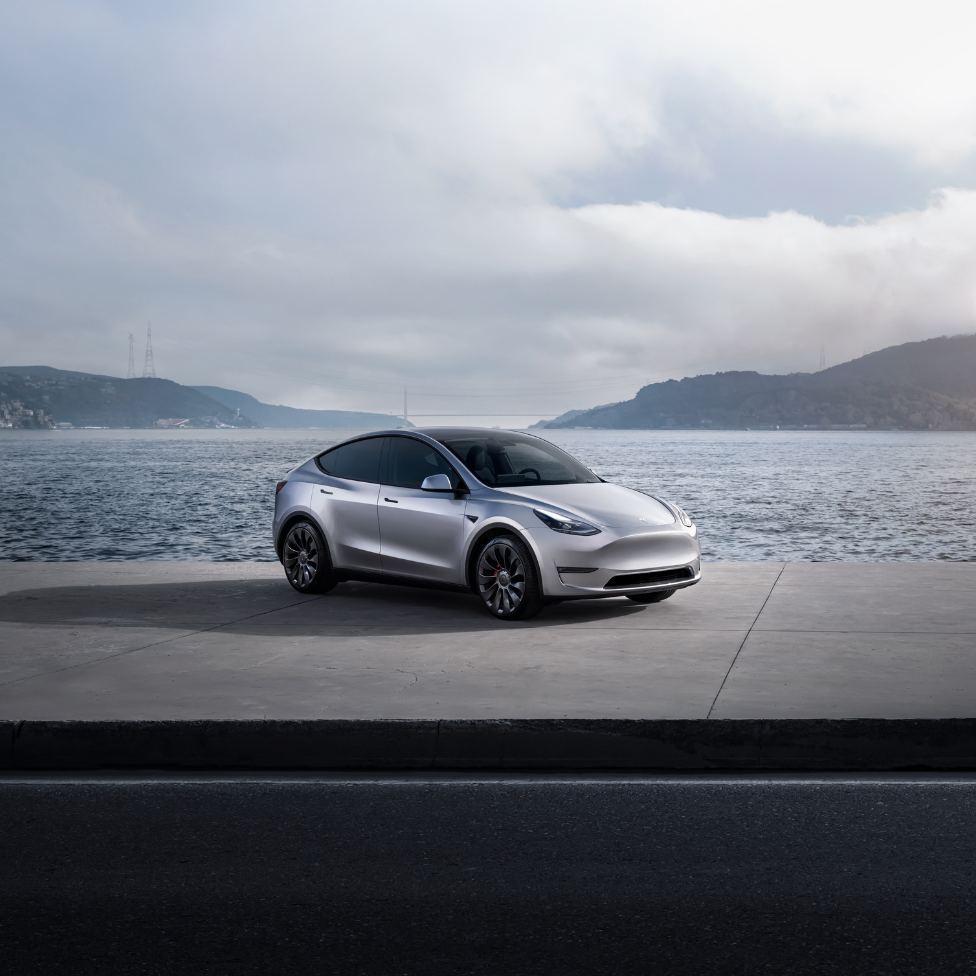 Image text teaser - 976x976 - tesla pneus voiture 